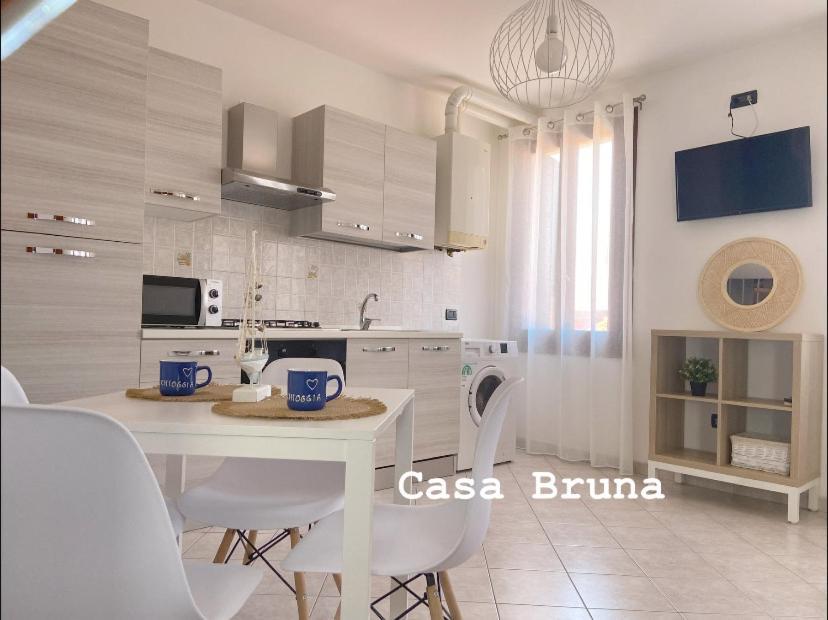 Casa Bruna - Appartamento Renato 키오자 외부 사진